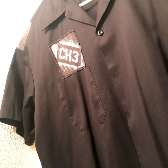 Channel 3 button up punk shirt - Picture 2 of 7